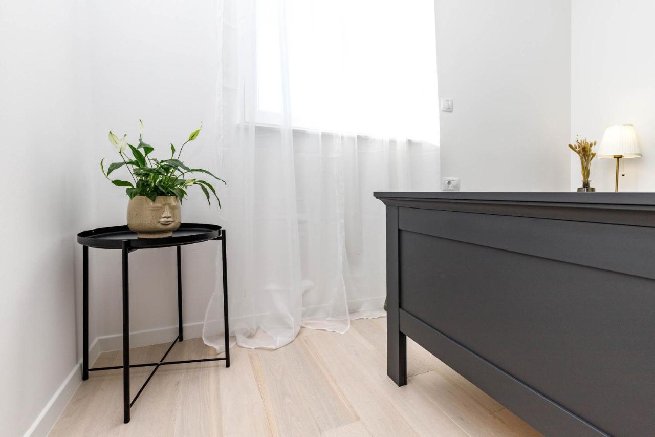Apartma Klara *